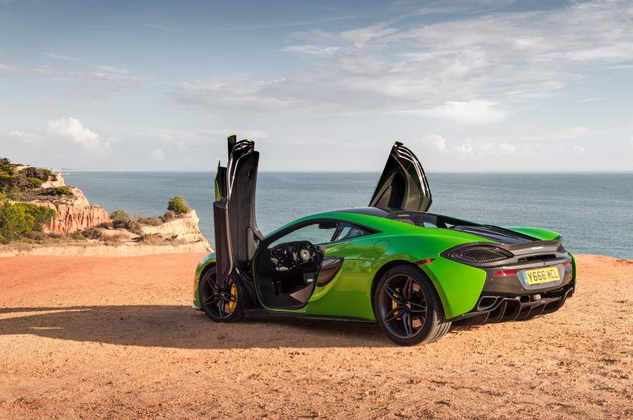  McLaren 570S Coupe 2015 года  (US) (фото 22 из 26)